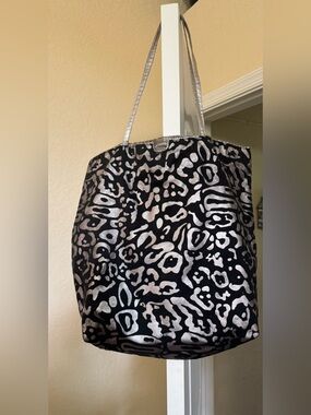 Carlos Falchi Fatto a Mano tote bag Silver and Black Animal Print